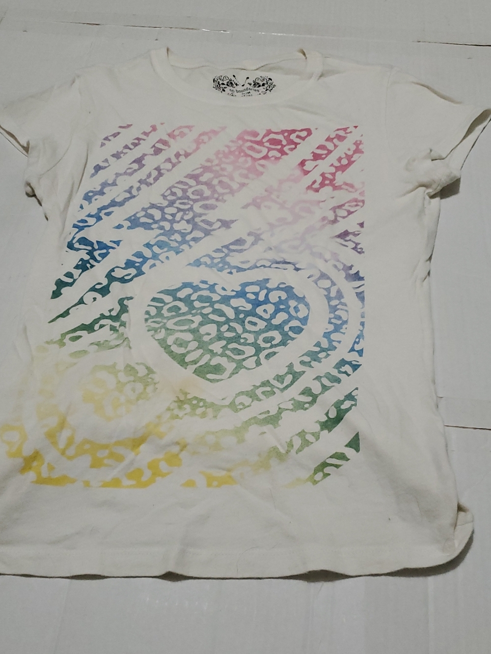 NOBO Y2K White Rainbow Leopard & Heart Graphic Baby Tee Junior M